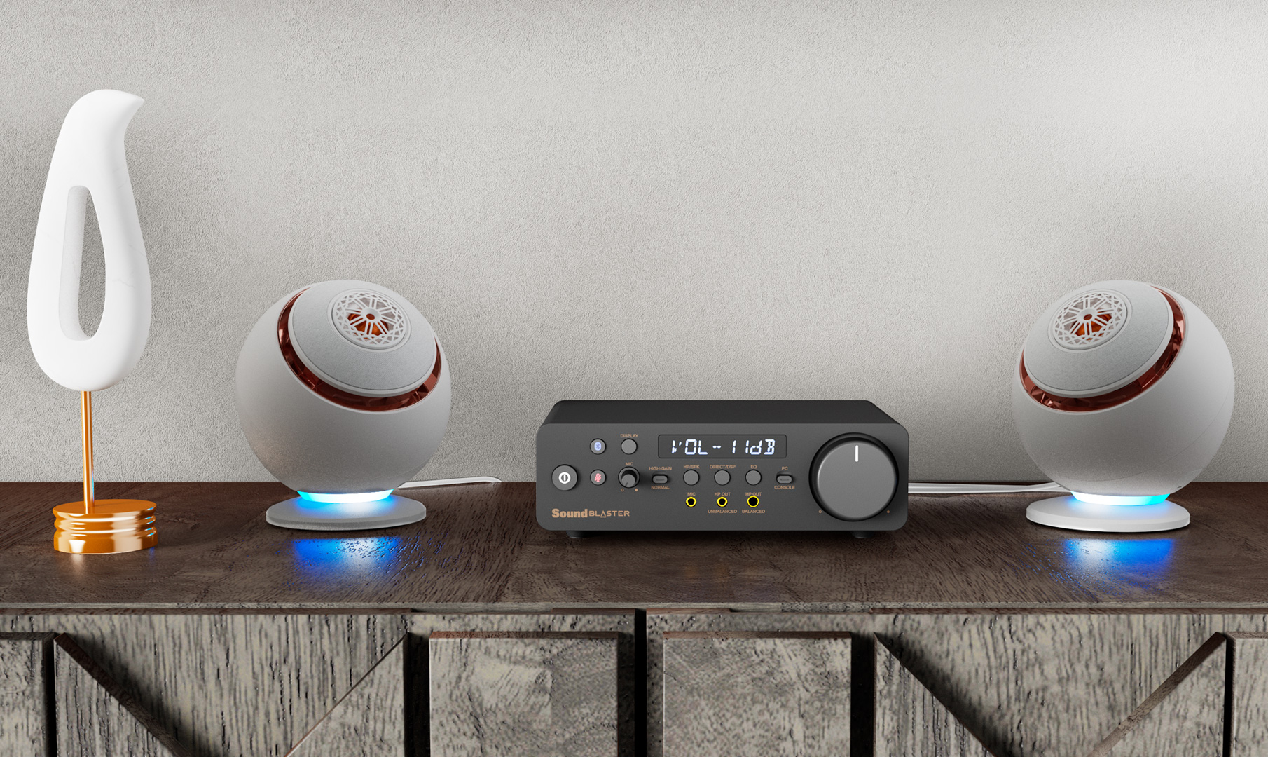 Белые Creative Pebble Nova вместе с Sound Blaster X5