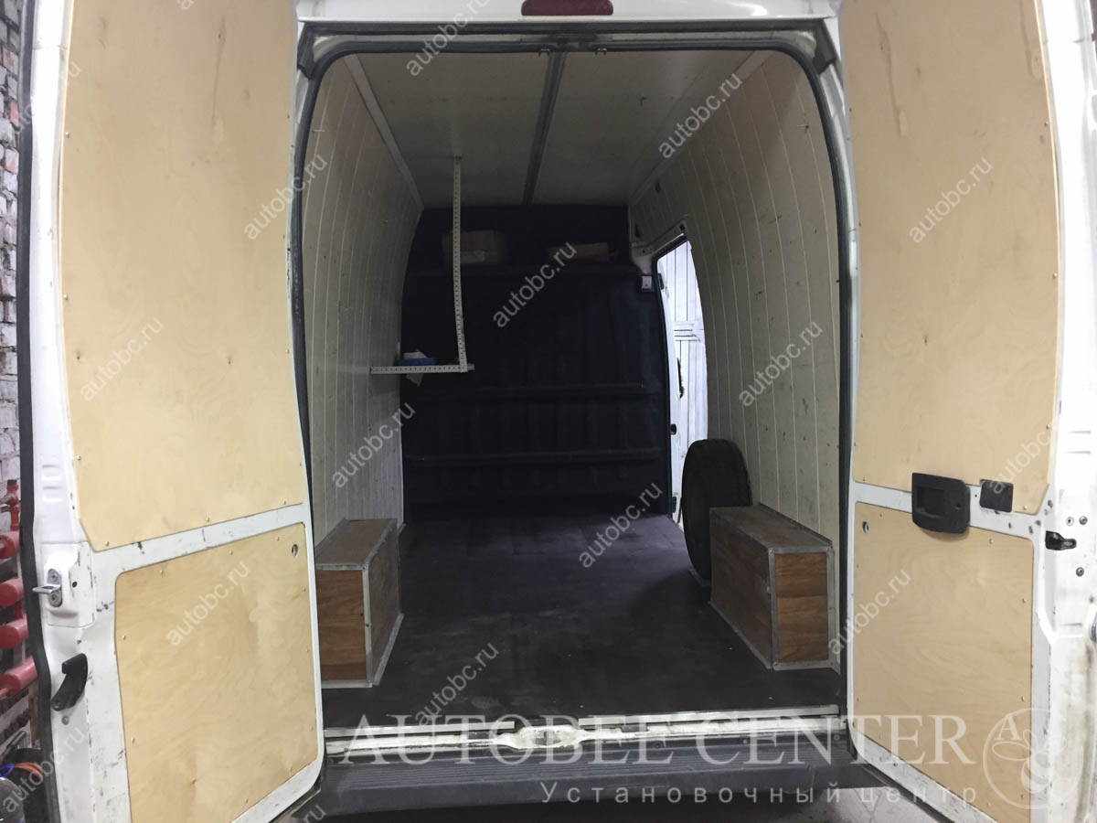 Fiat Ducato L3H3 (установка пола из ламинированной фанеры)