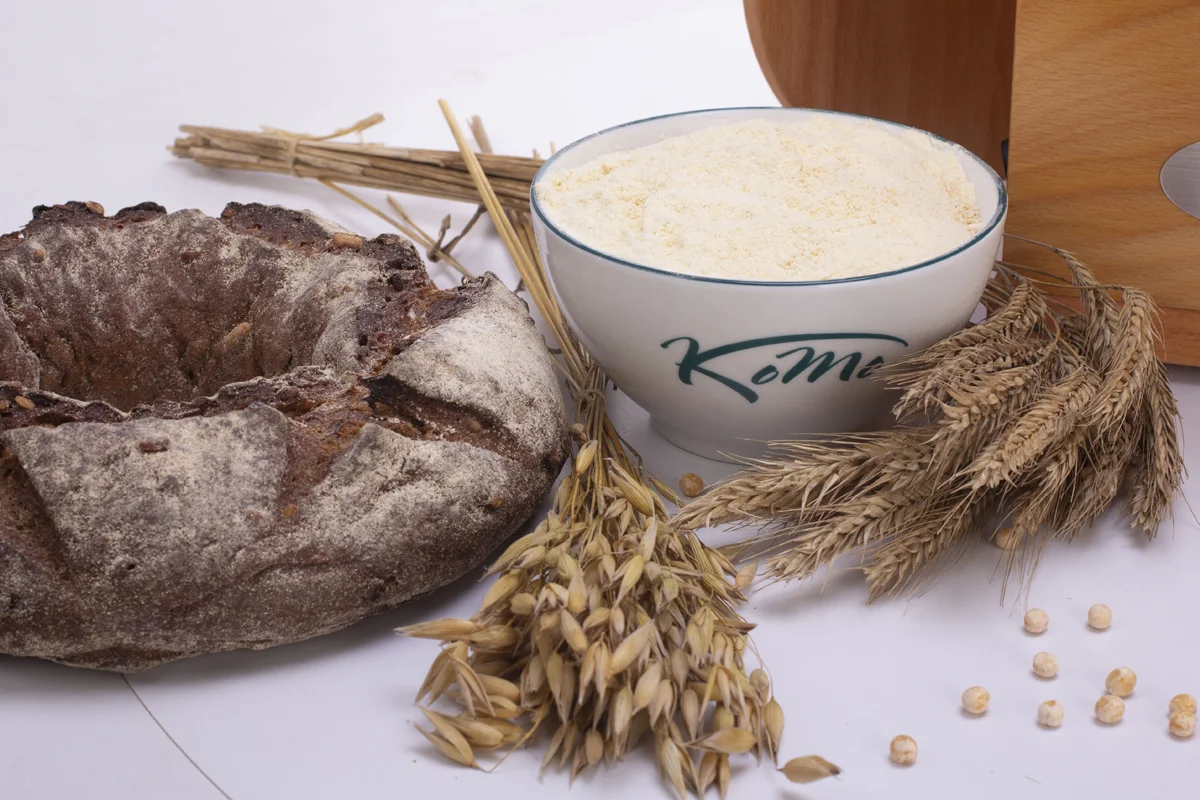 цельнозерновая мука купить электрическую мельницу комо