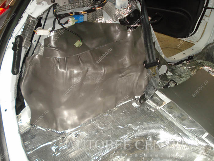 isolation-full_kia_ceed_018.jpg