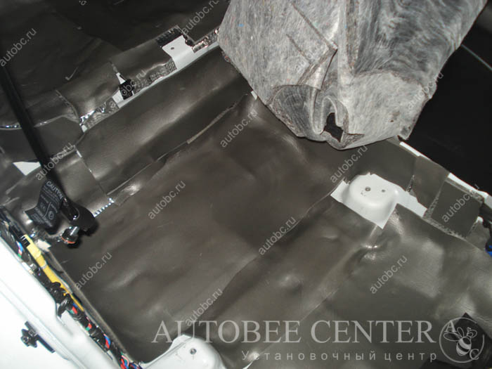 isolation-full_kia_ceed_026.jpg
