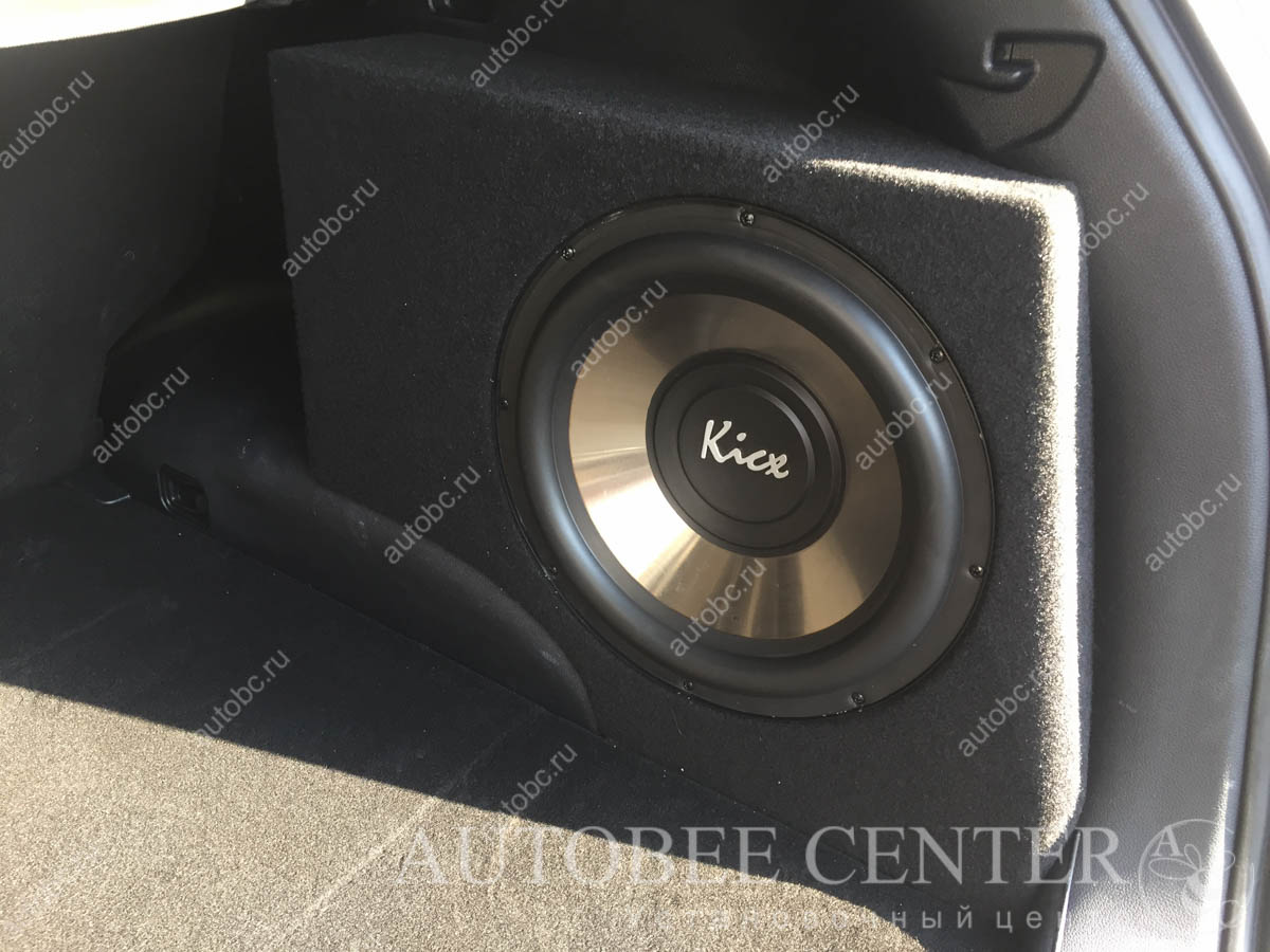 Kia Spotage 4 (изготовление сабвуфера стелс)