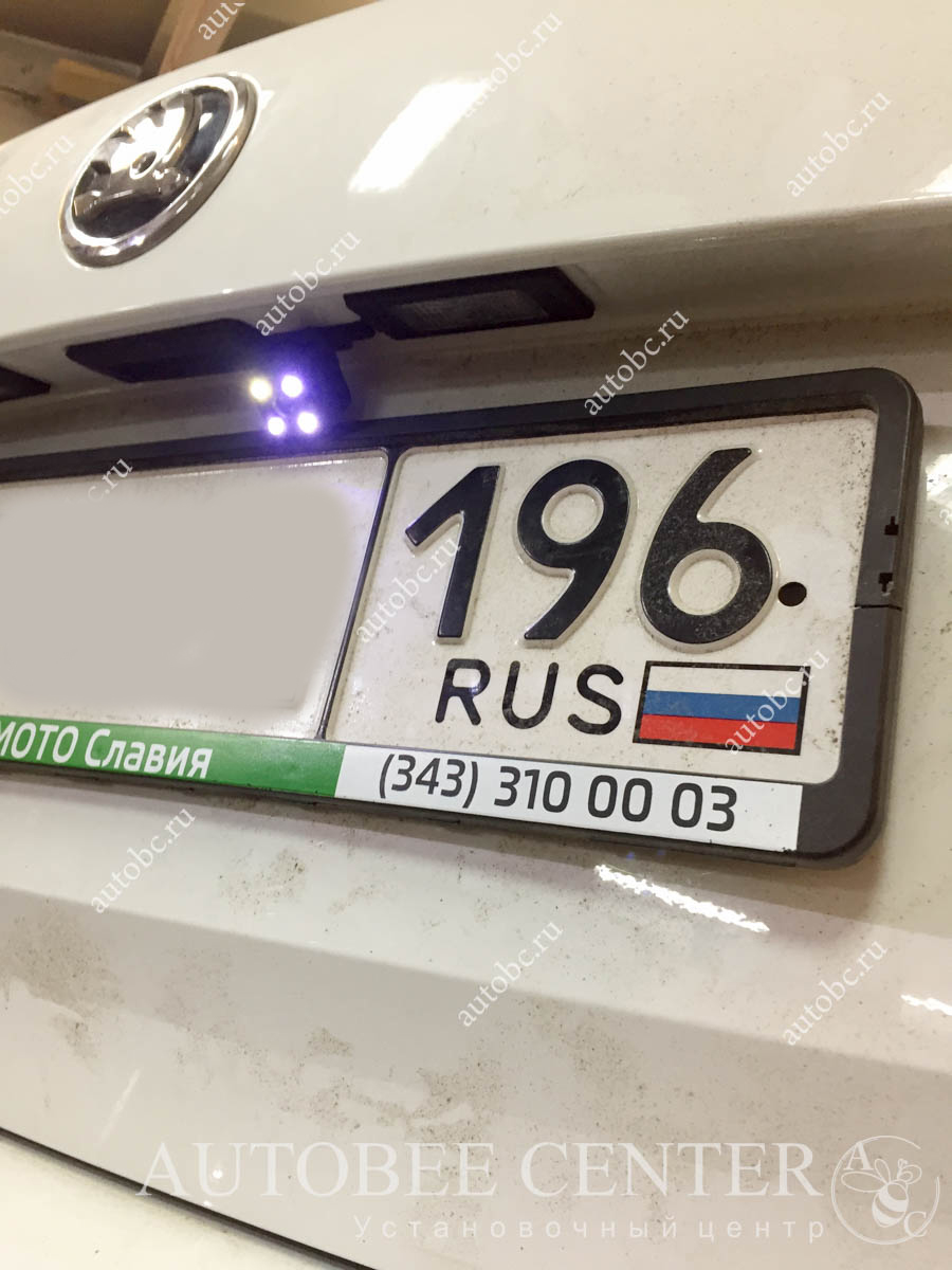 Skoda Octavia (камера заднего вида)