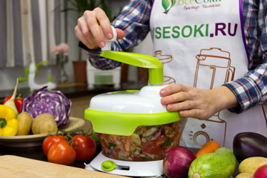 Лёгкая нарезка салатов Салат в Konstar