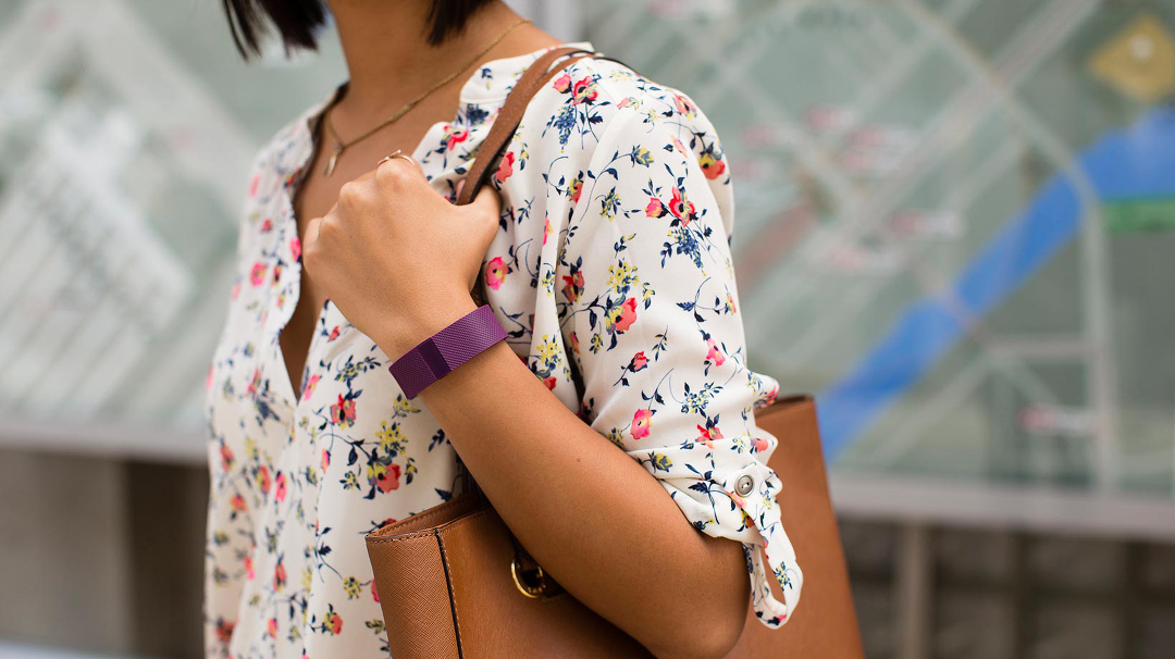 Fitbit Charge HR&trade; Wireless Activity Heart Rate Wristband.