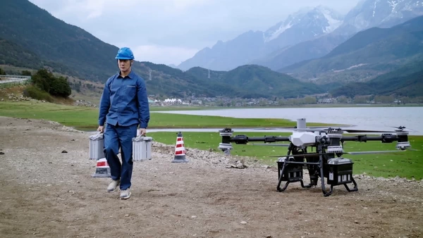 DJI FlyCart 100 (19)_resize DJI FlyCart 100 (19)_resize.webp