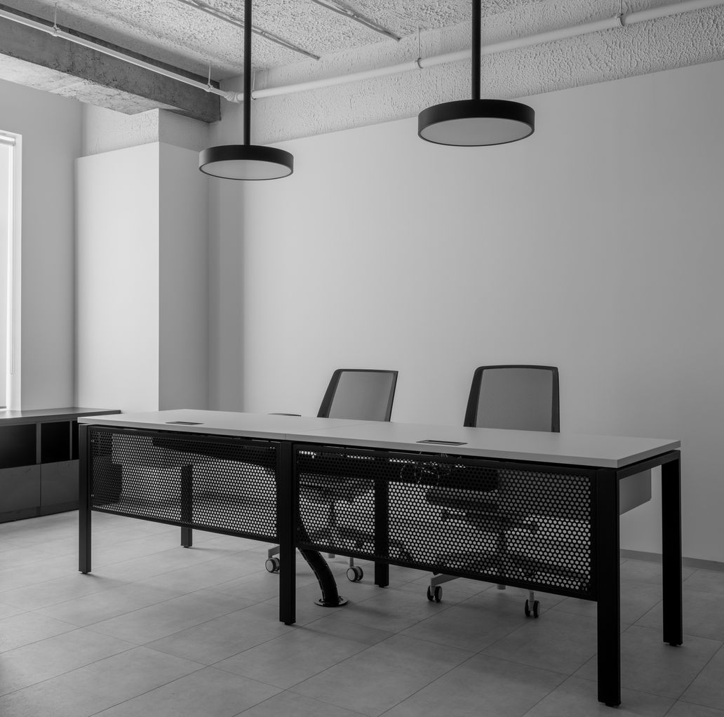 Реализован Radical Design Studio совместно с Dezarro всего за два месяца.