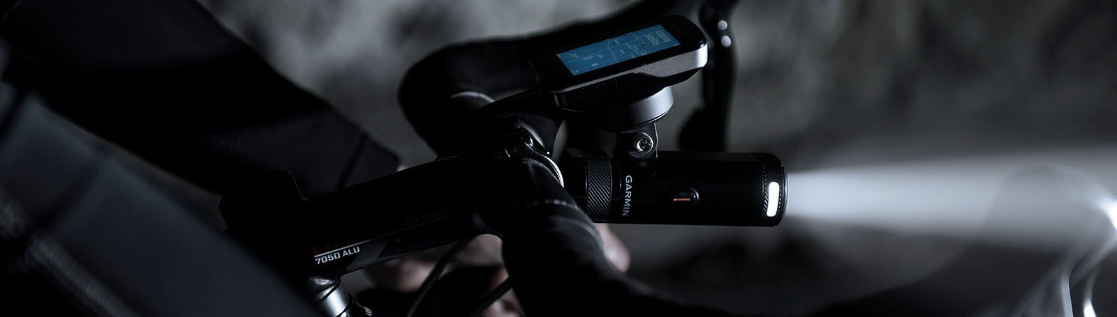 Garmin Varia UT800 Urban Edition на велосипеде