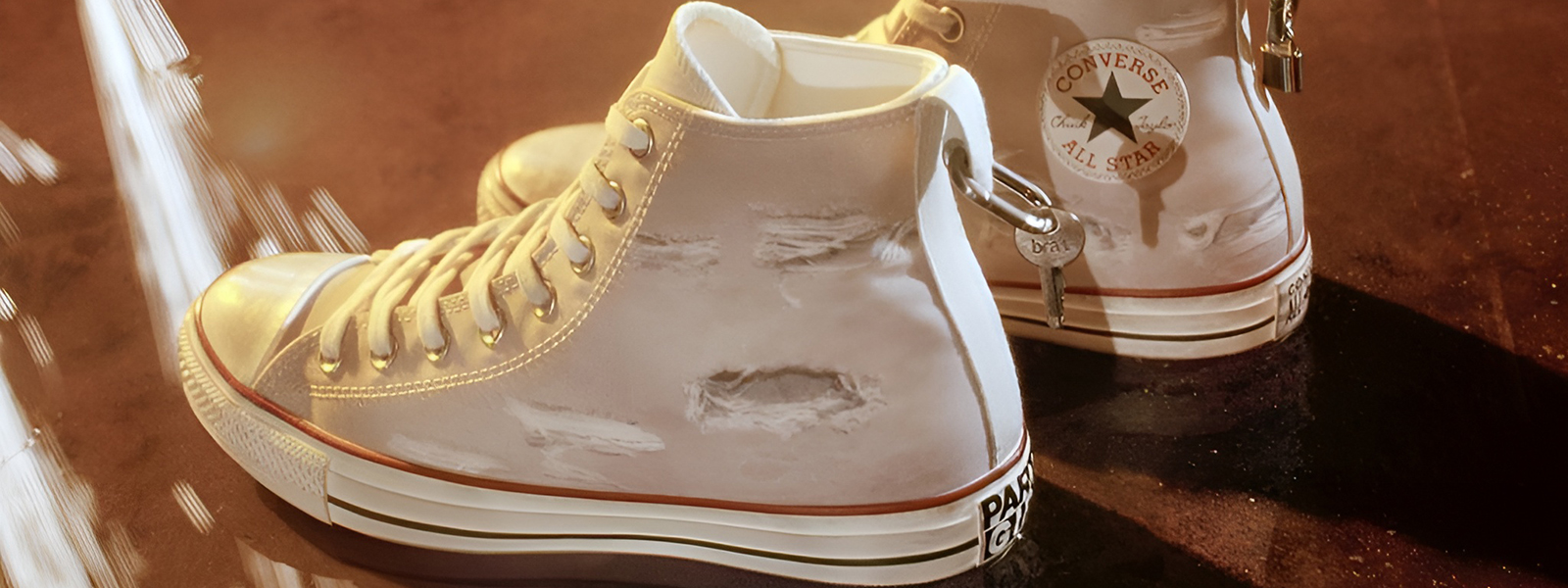 Чарли ХСХ и Converse: новая глава в истории кед Party Girl