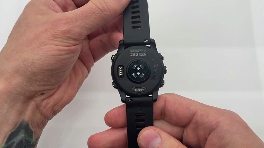Garmin-Forerunner-255-obzor-10.jpg