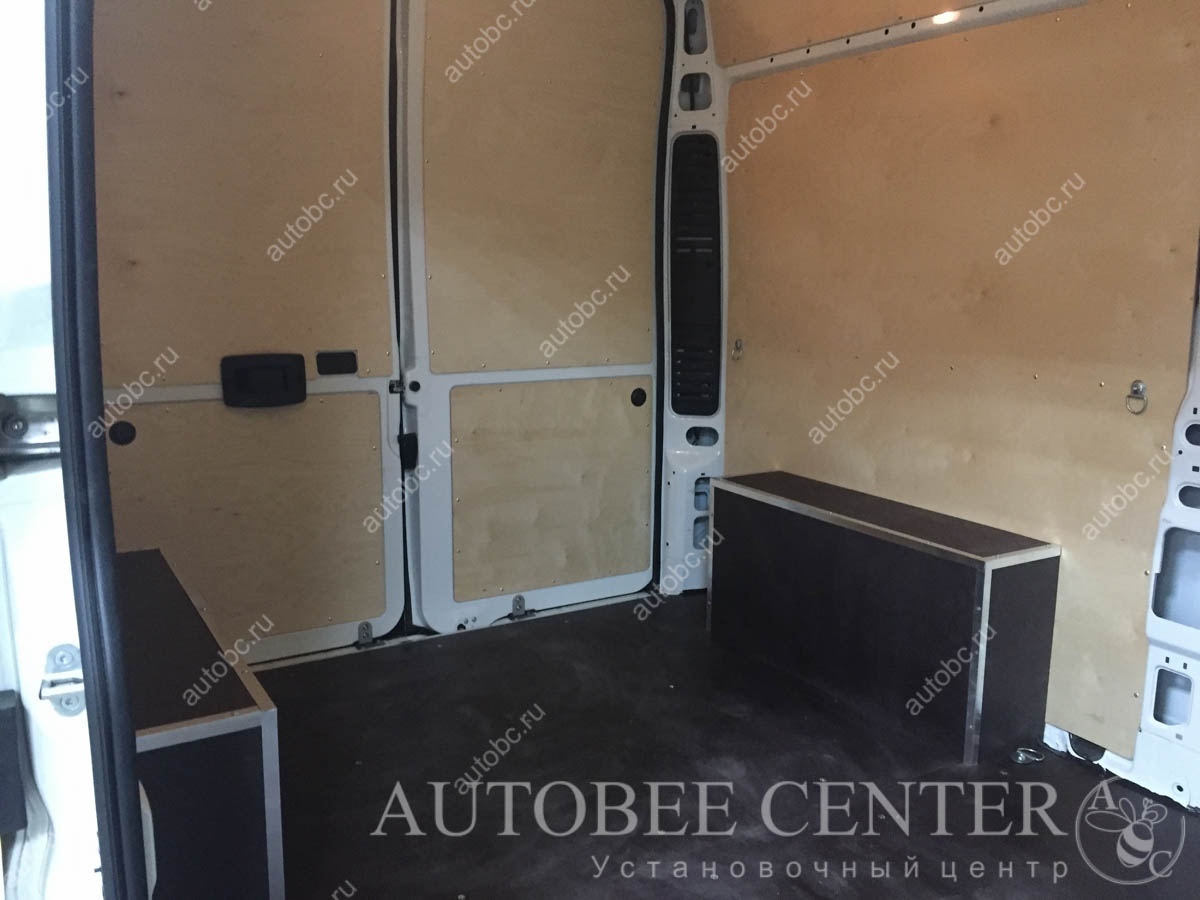 Peugeot Boxer (защита кузова фанерой)