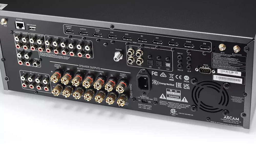 АВ ресивер Arcam AVR31