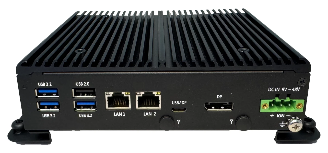 Панель Arestech CB-2210 / CB-2260 с USB 3.2, двумя LAN 2.5GbE, USB-C/DP, DisplayPort и питанием
