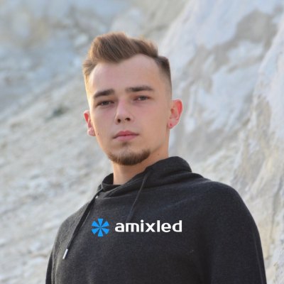 Максим, Директор по развитию Amixled, художник по свету