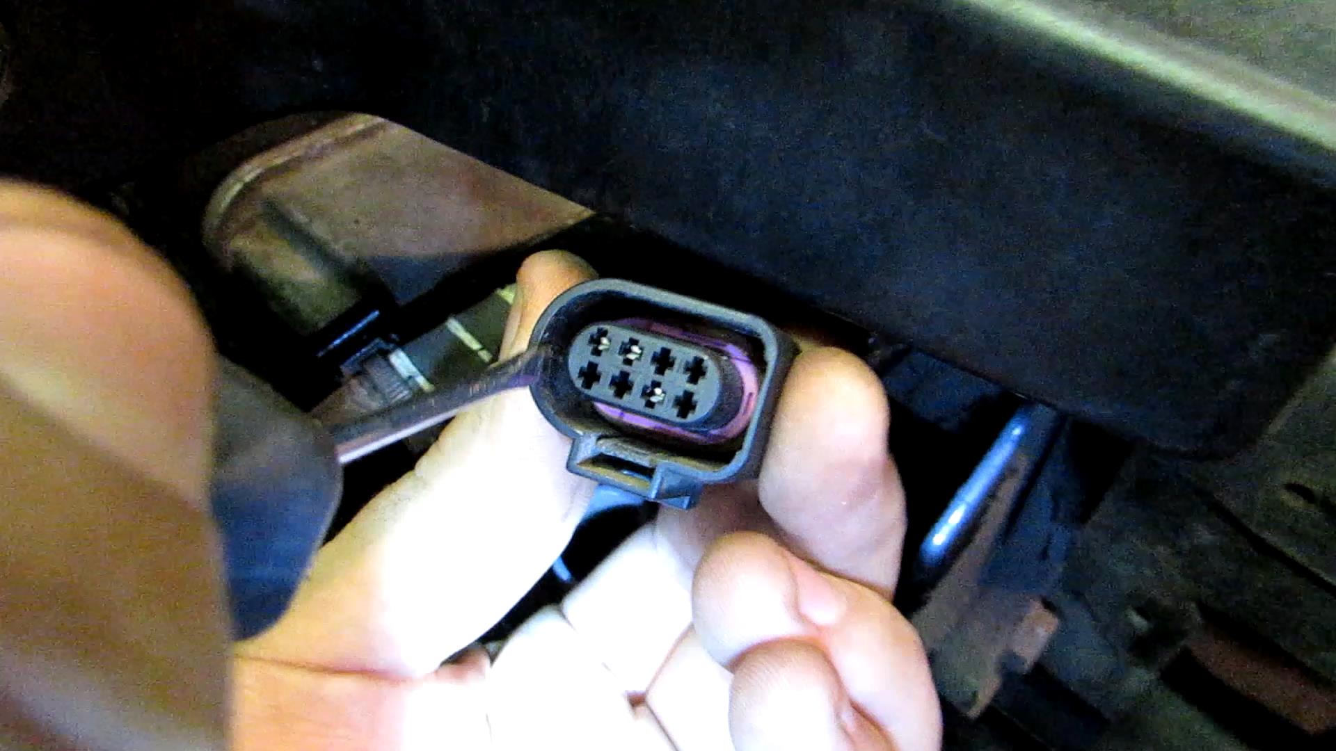 ОТЧЕТ ПО ДООСНАЩЕНИЮ VW PASSAT B6 GSM-МОДУЛЕМ ALTOX WBUS-4 5