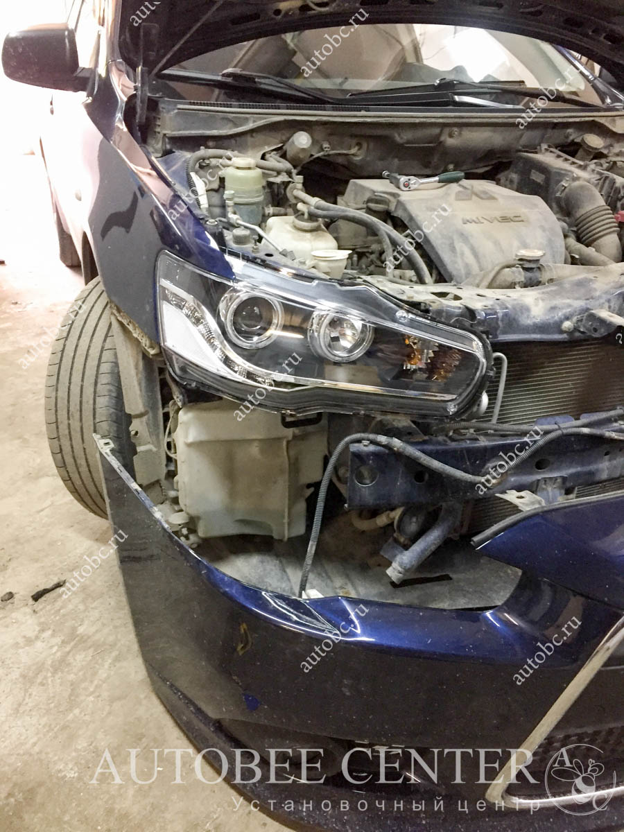 Mitsubishi Lancer 10 (замена фар)