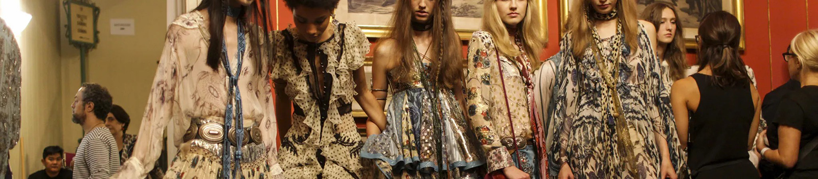 Купить копии и реплики Roberto Cavalli Купить копии и реплики Roberto Cavalli
