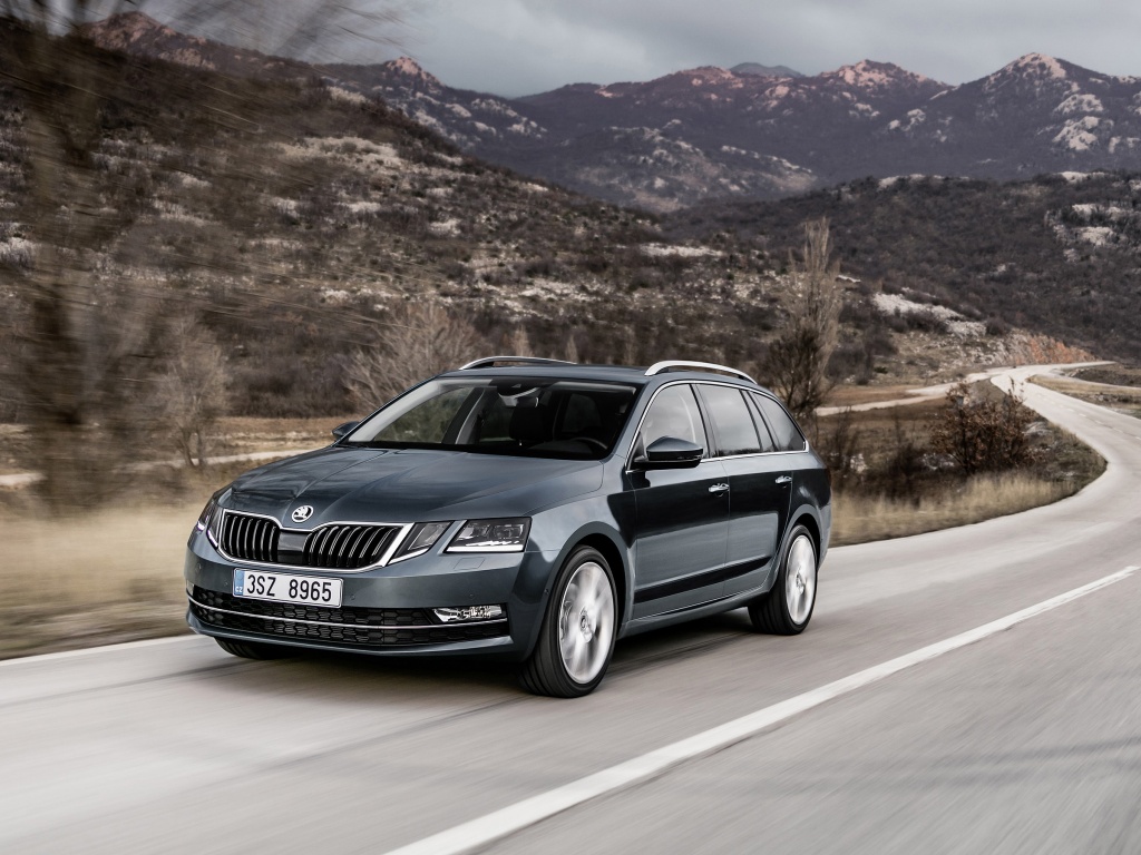 Шкода Октавия Комби 1.4 TSI DSG