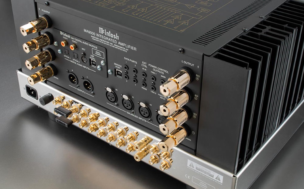 Интегральный усилитель McIntosh MA9000