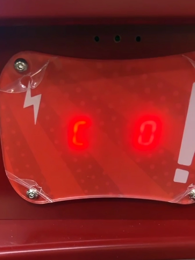 Стоимость игры на дисплее Сапёр-2
