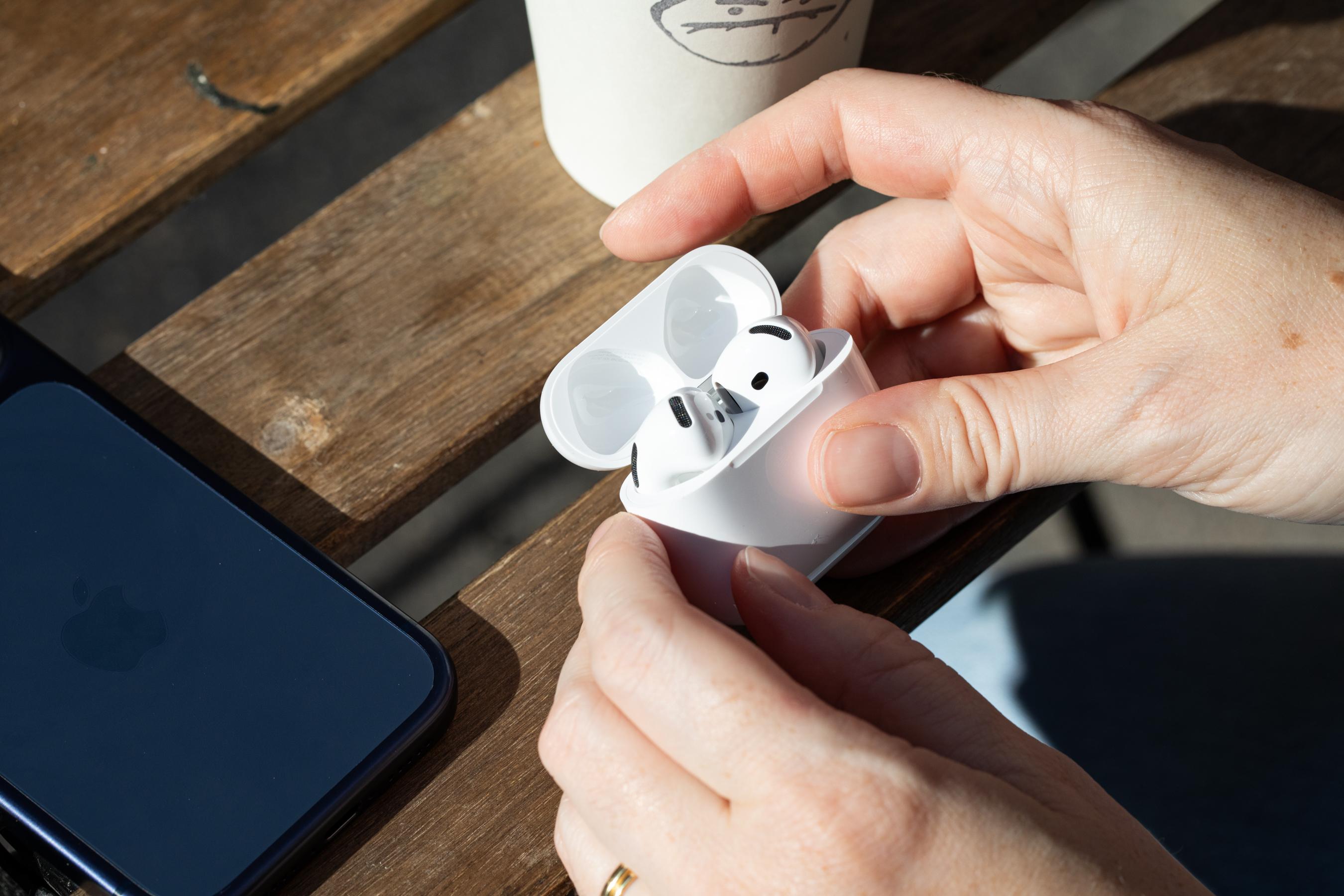 купить Apple AirPods 5
