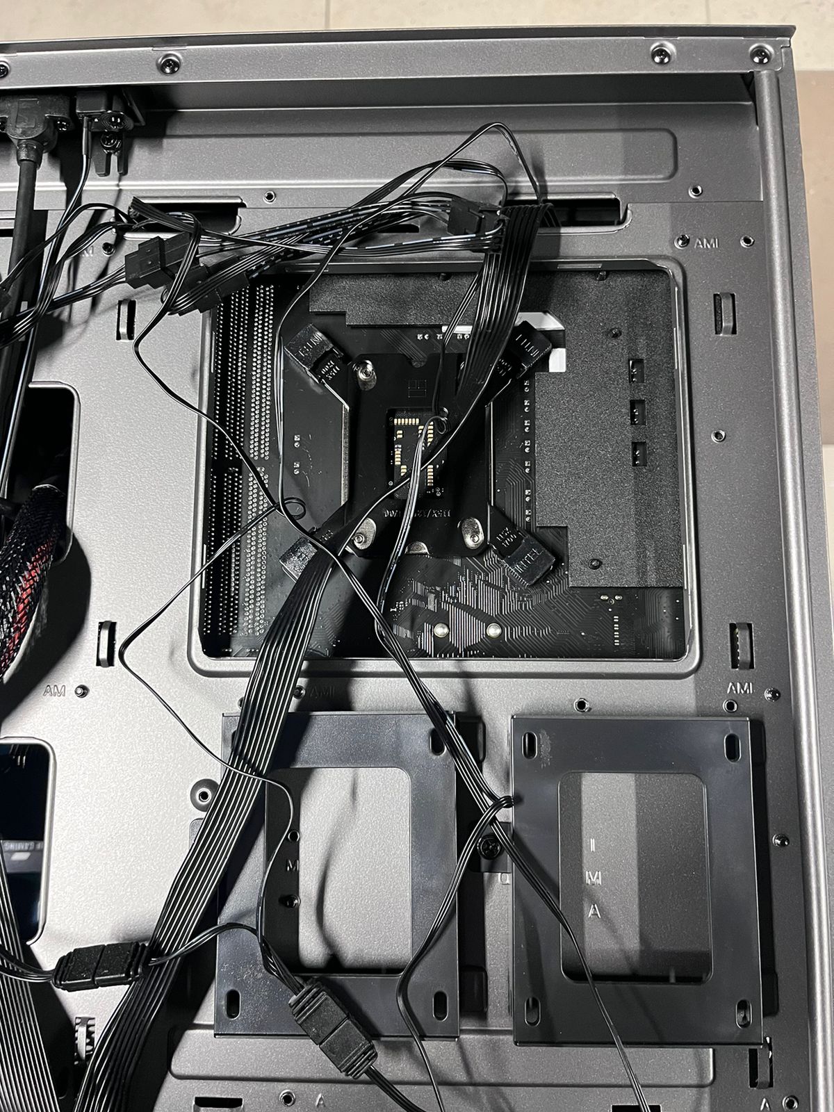 бэкплейт MSI PRO B760M-P бэкплейт MSI PRO B760M-P.jpg