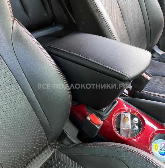 Подлокотник установлен в Nissan Juke
