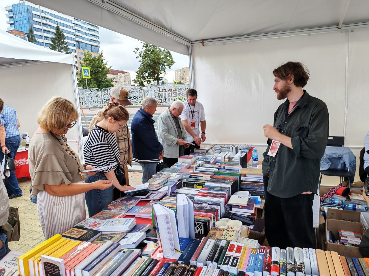 Издательство "Благая Весть Россия" на книжном фестивале "Красная строка" Екатеринбург Издательство "Благая Весть Россия" на книжном фестивале "Красная строка" Екатеринбург