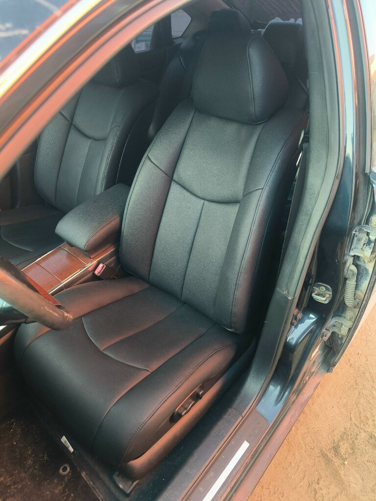 Перетяжка салона автомобиля