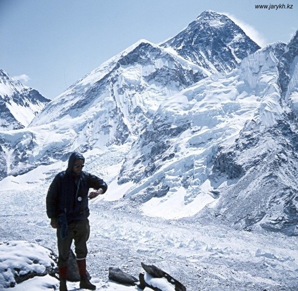 everest.jpg