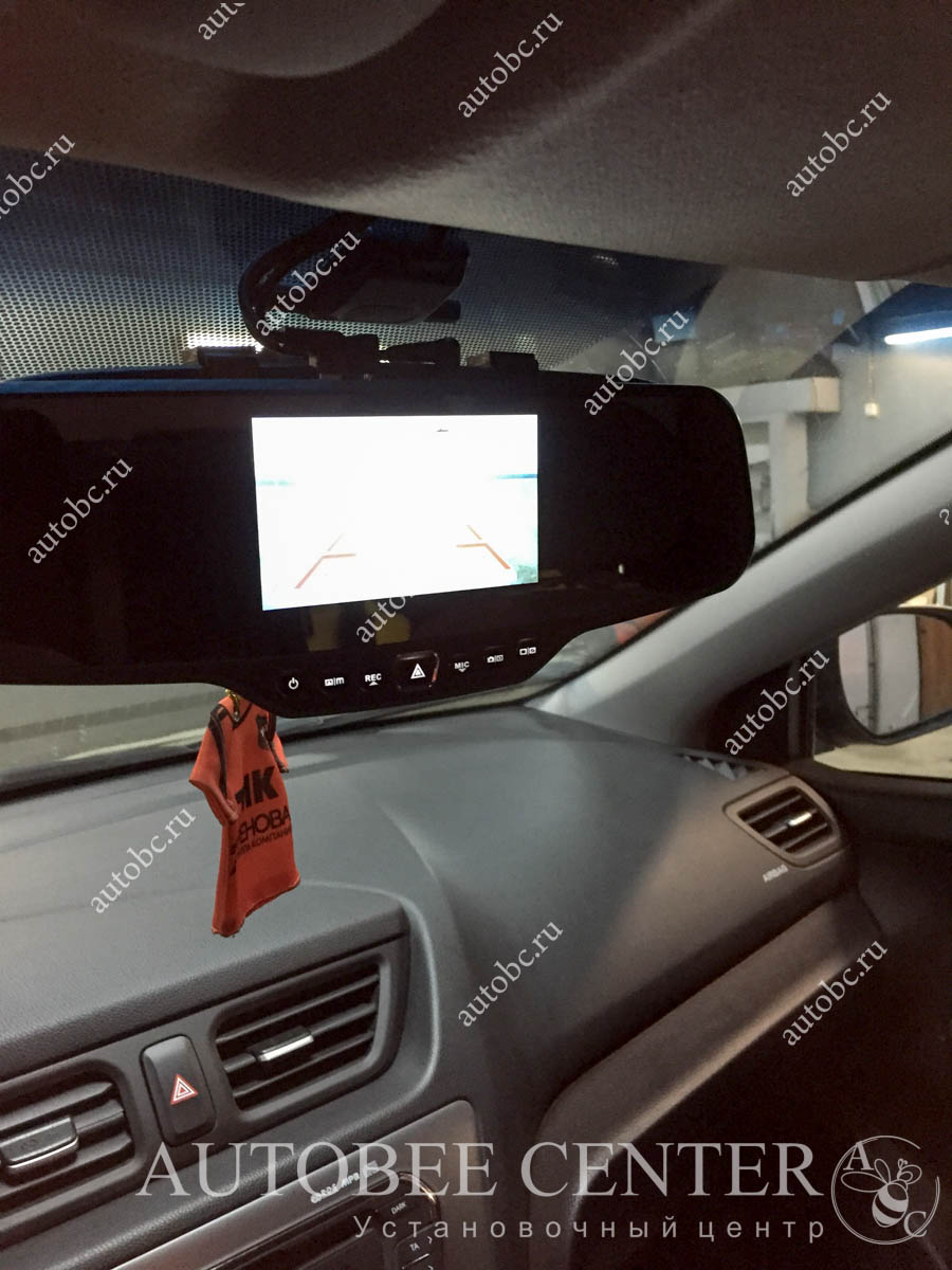 Kia Rio (установка NeoLine X27)