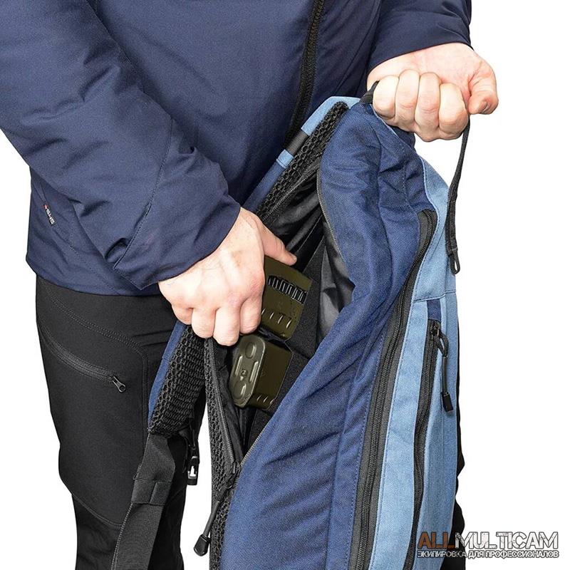 В скрытом кармане предусмотрены подрезиненные стропы для хранения запасных автоматных магазинов Скрытый карман сумки