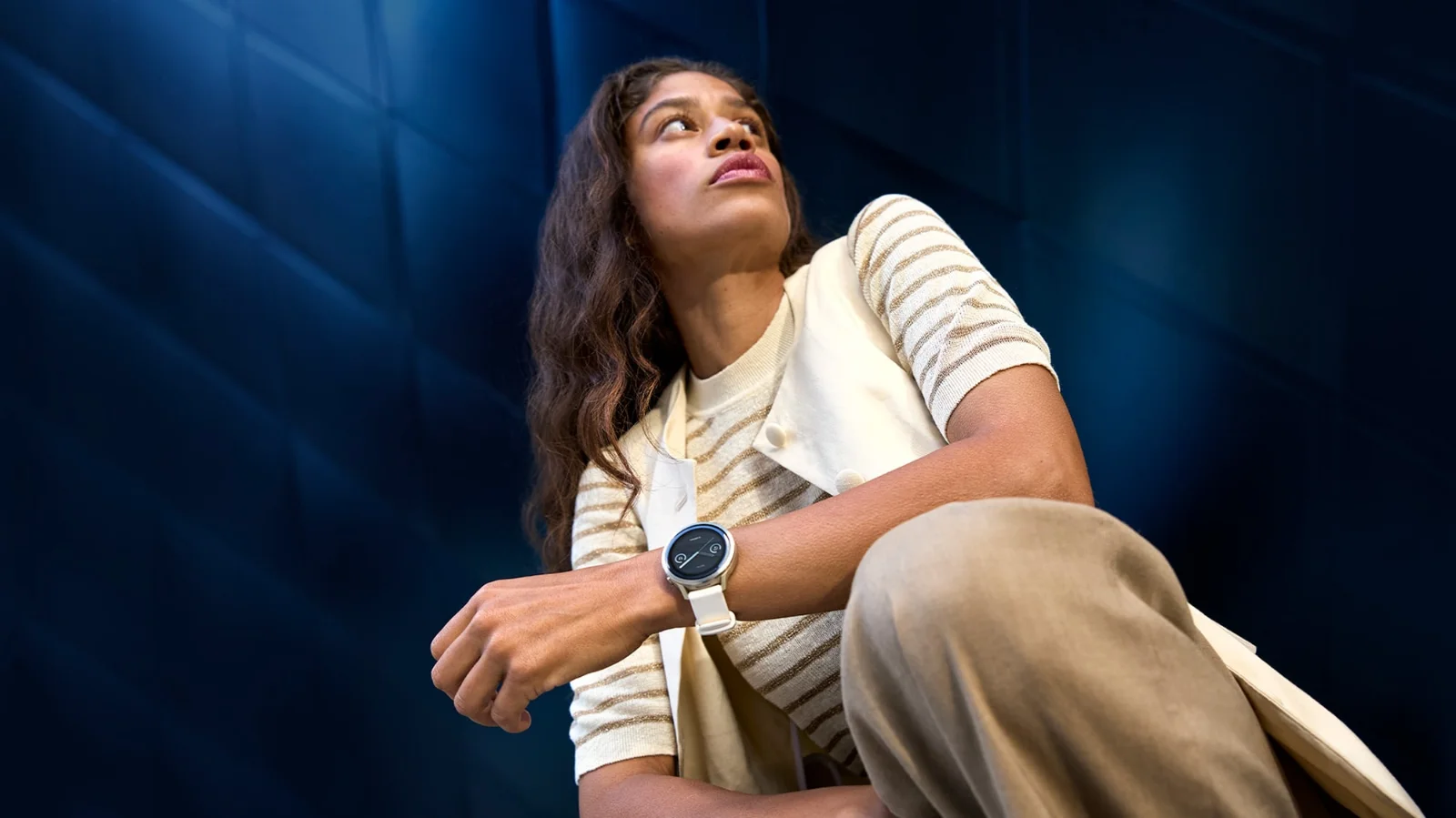 Garmin Venu 4 на руке