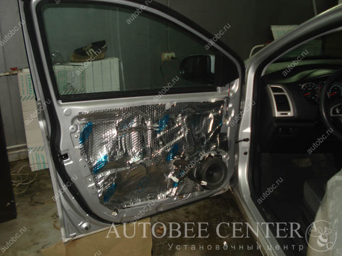 isolation-full_Hyundai_i20_002.jpg