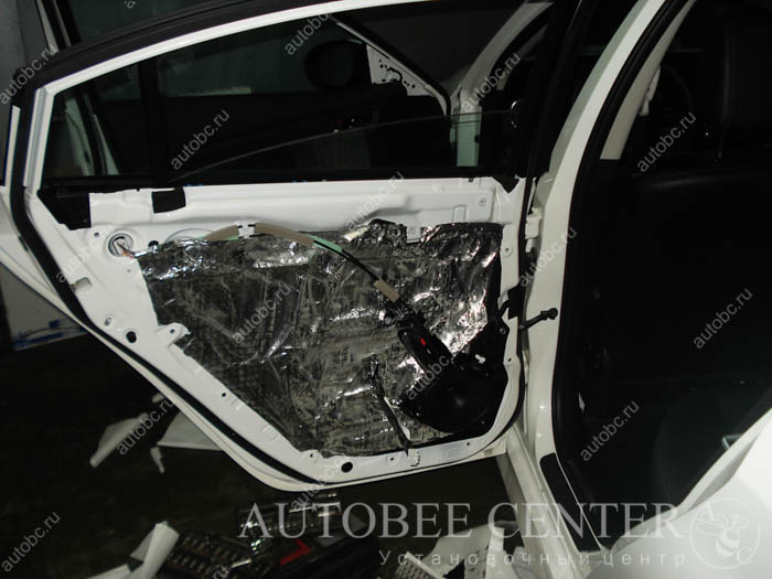 isolation-full_Mazda_6_003.jpg