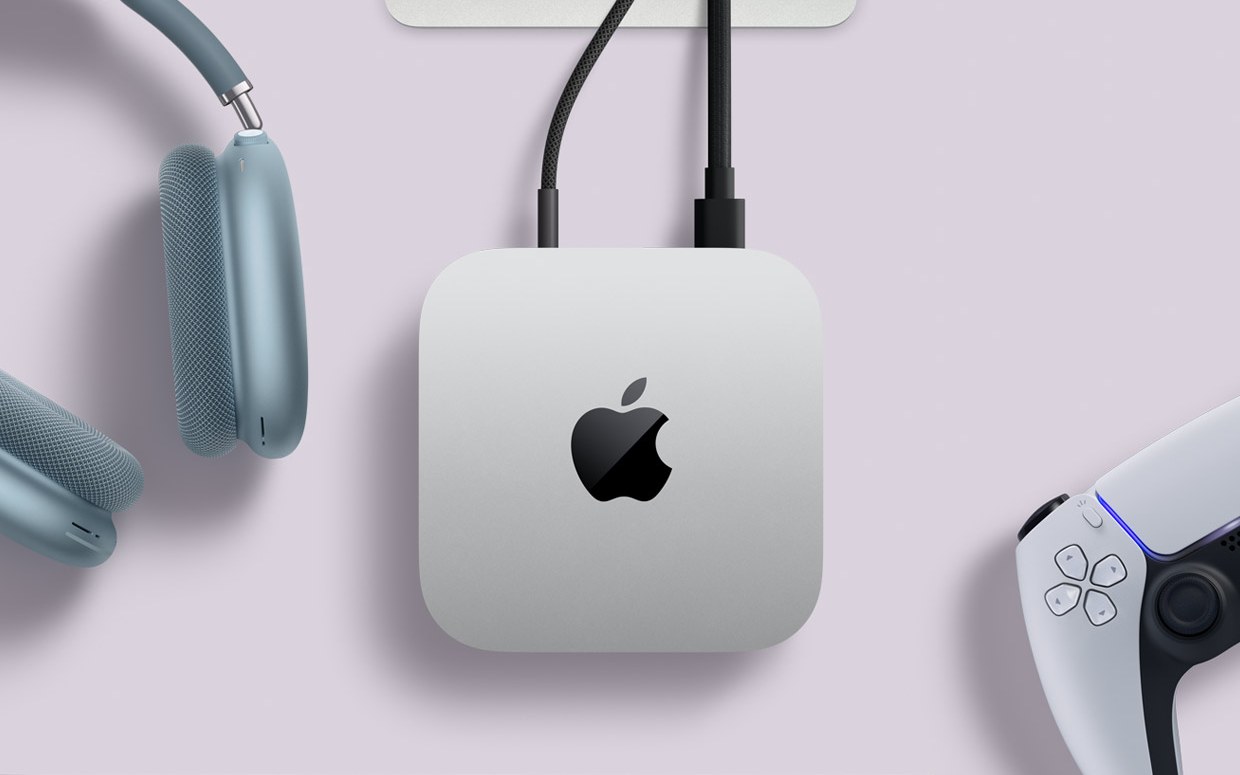 Mac mini 2026 с беспроводными наушниками и геймпадом, вид сверху Mac mini 2026 с беспроводными наушниками и геймпадом, вид сверху