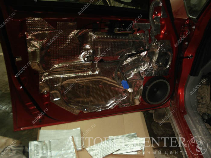 isolation-full_Suzuki_SX4_003.jpg