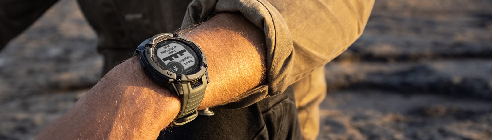 Garmin Instinct 2X Solar Whitestone: Фонарик с белым и красным режимами