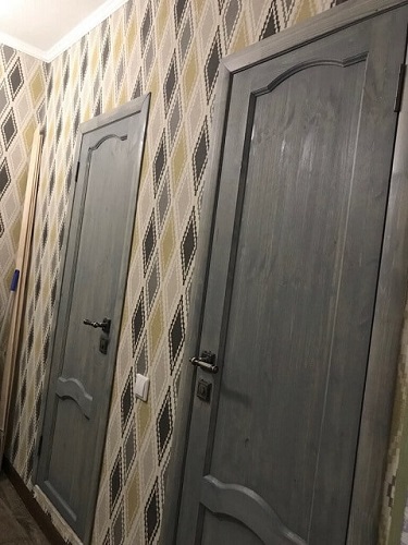Дверь под маслом