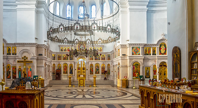 Иконостас Троицкого храма в селе Щурово