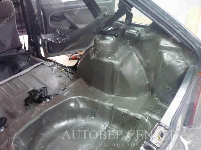 isolation-full_vaz2114_019.jpg