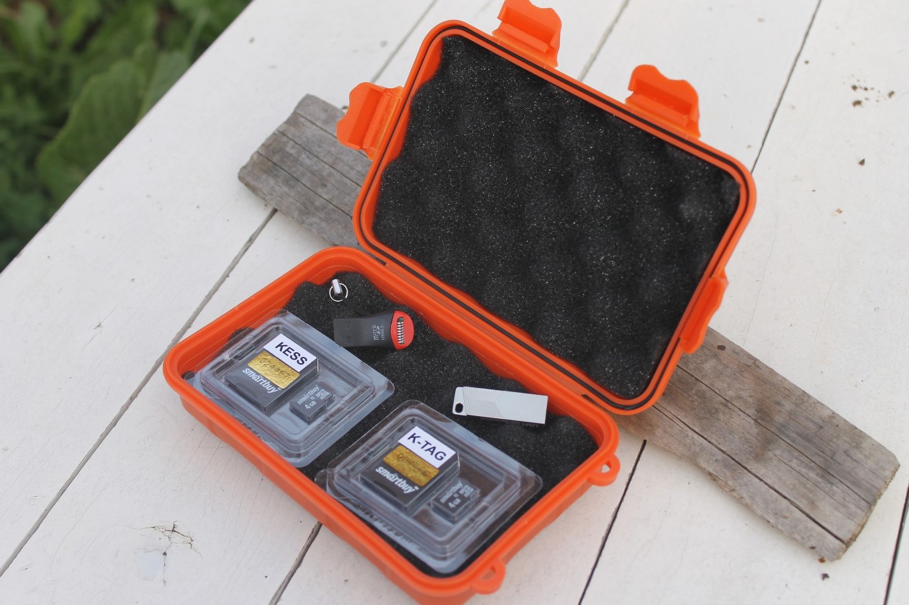 Orange_box 5.jpg