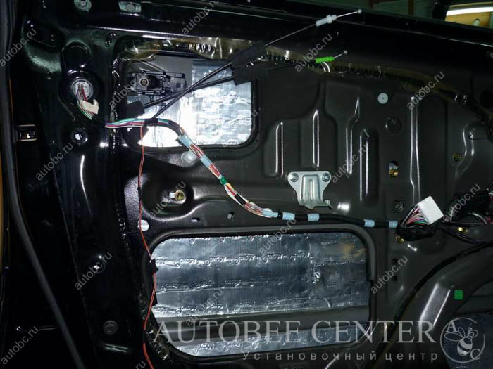 isolation-4door_RX300_006.jpg