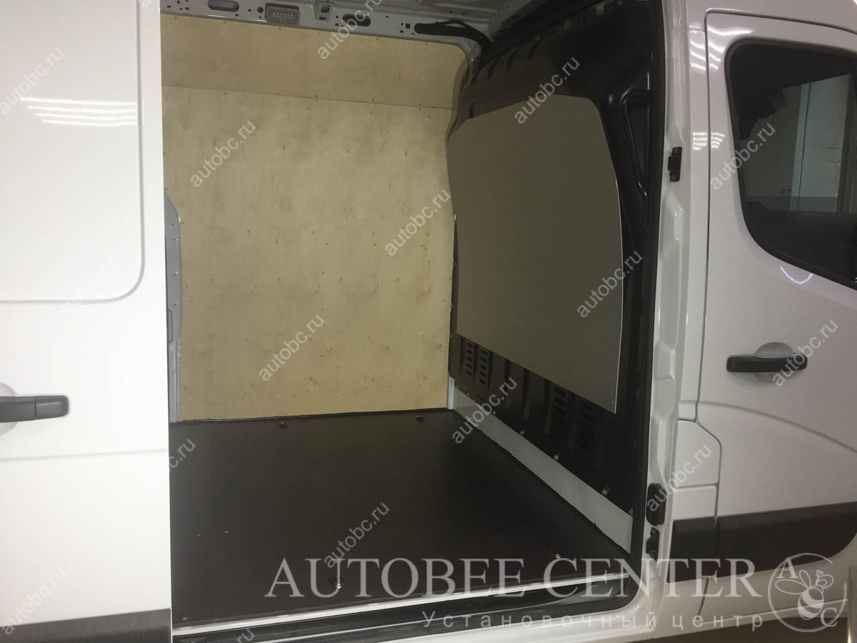 Renault Master (Обшивка кузова фанерой)