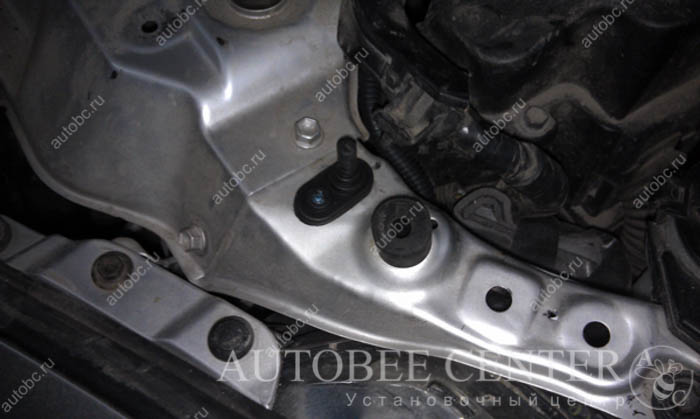 install-alarmsystem_lexus_is250_4.jpg