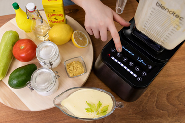 Соус в блендере Blendtec Designer Постный майонез в домашних условиях