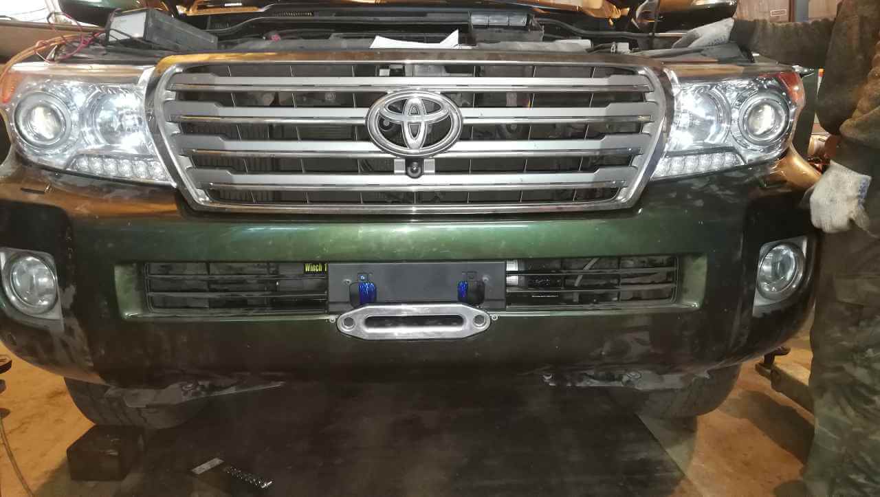 Лебедка на  Land Cruiser 200 foto1