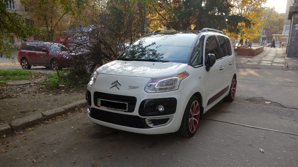 C3 Picasso комплектация C3 Picasso цвет белый