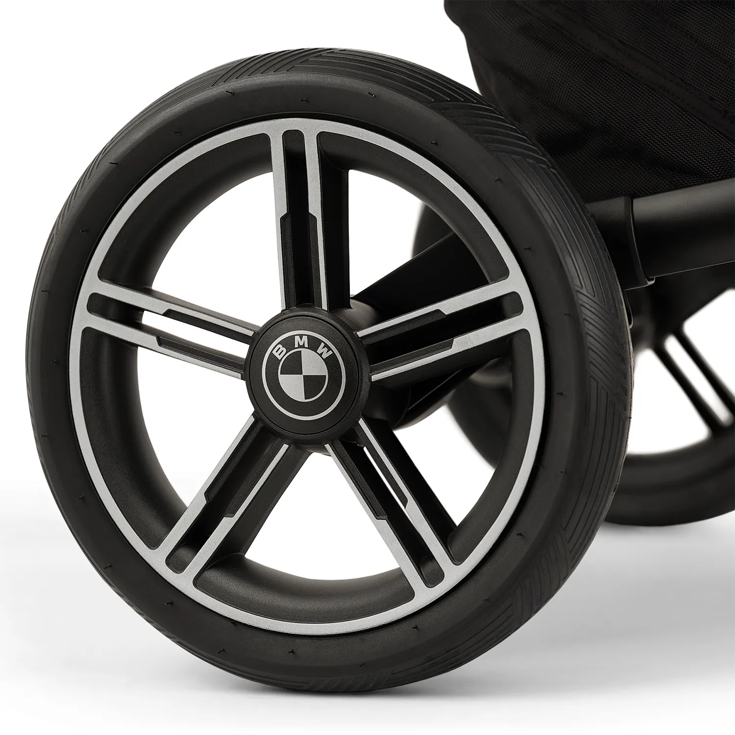 Nuna_MIXXnext_BMW_Element_Wheel_6_GL_2400.webp
