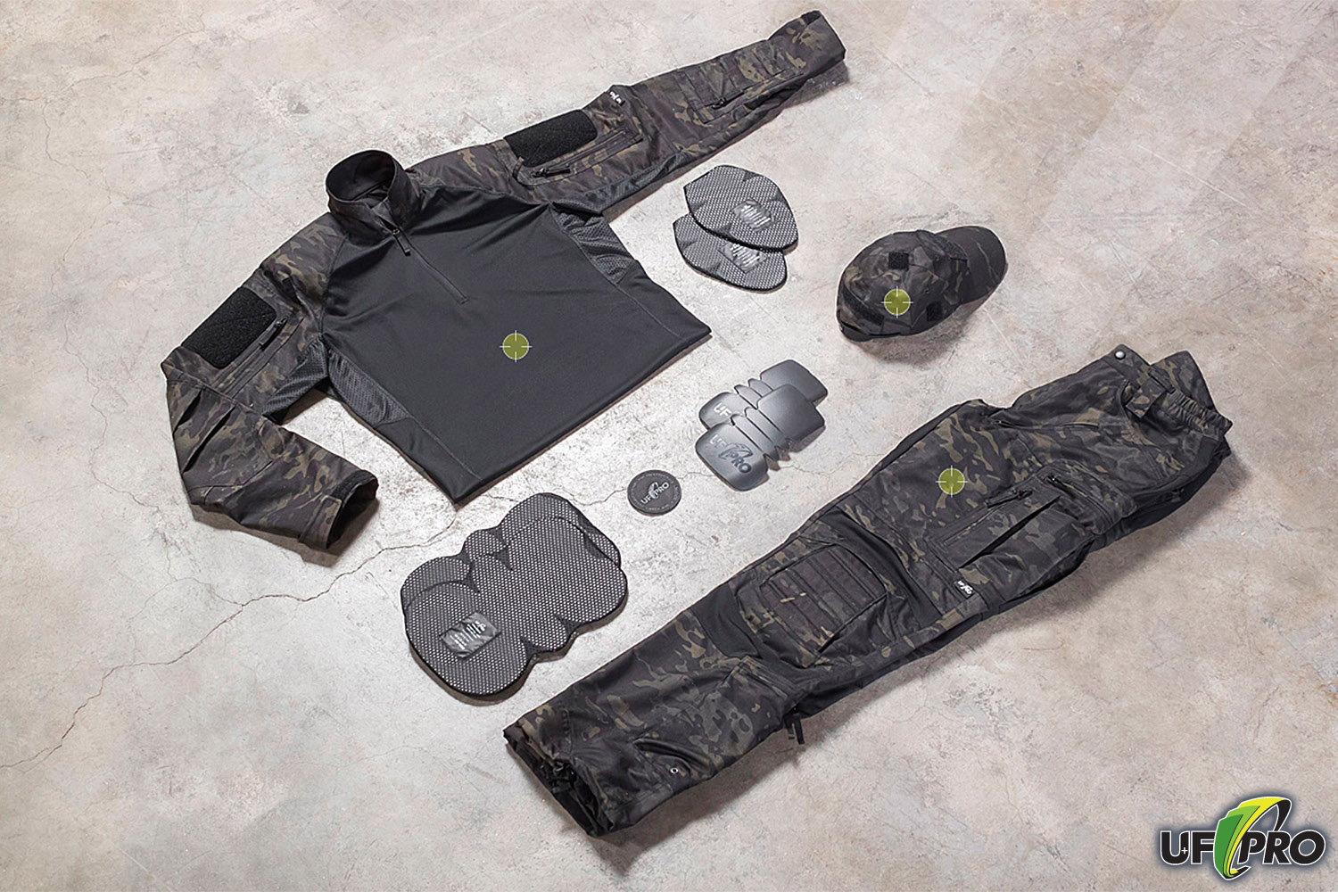 Боевой комплект униформы UF PRO в расцветке MultiCam Black